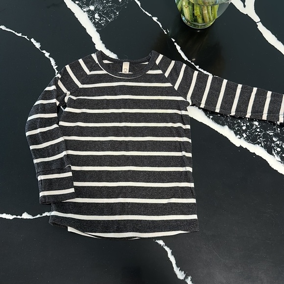 Childhoods Clothing Rib Knit pajama set- 3T - Picture 3 of 5